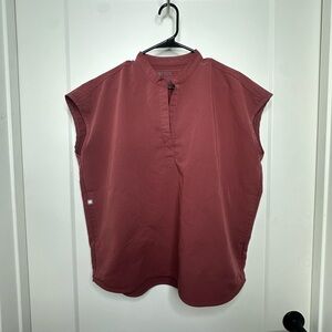 Figs Sleeveless Scrub Top